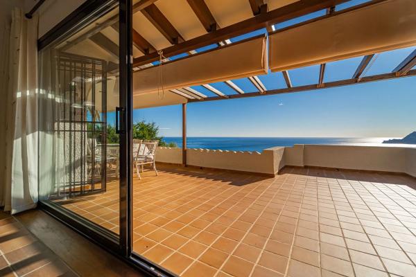 Casa independiente en calle Alhambra de Granada