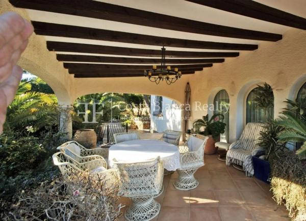 Casa independiente en calle Corbeta