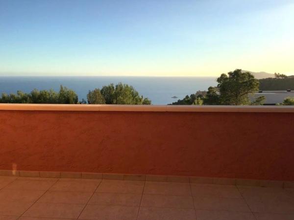 Casa independiente en calle Berlin s/n