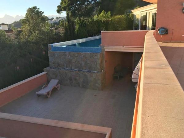 Casa independiente en calle Berlin s/n