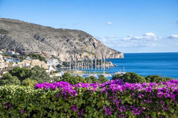 Casa independiente en calle Perdiu