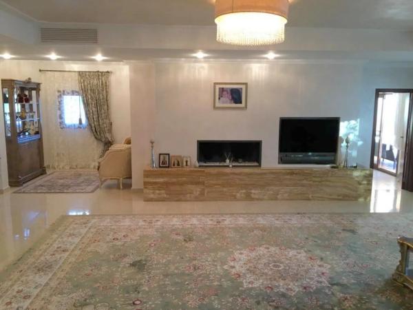 Casa independiente en calle Berlin s/n