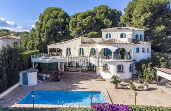 Casa independiente en calle Perdiu