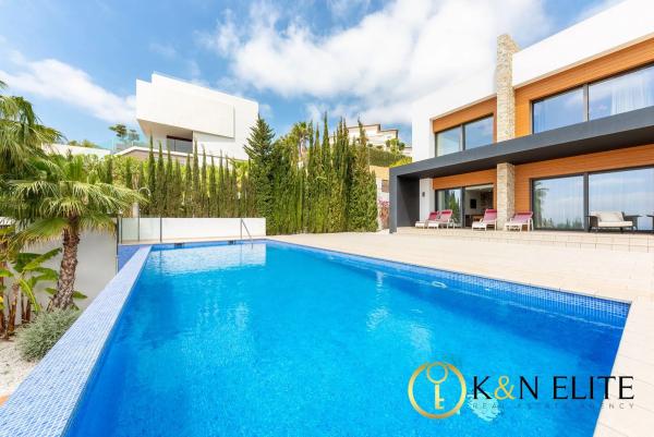 Casa independiente en calle de les Revoltes