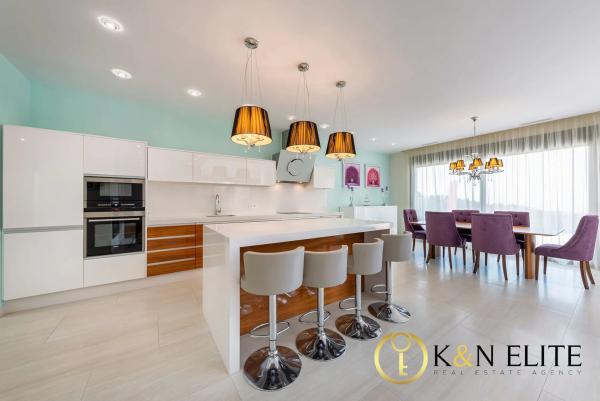 Casa independiente en calle de les Revoltes