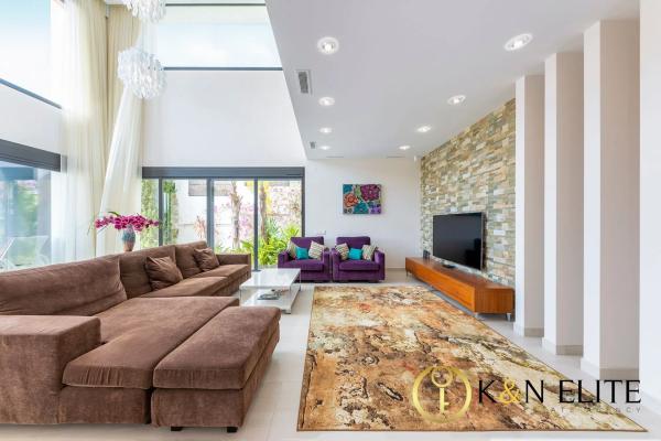 Casa independiente en calle de les Revoltes