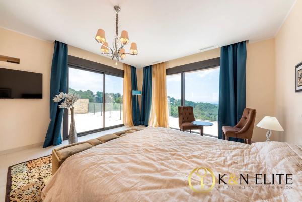 Casa independiente en calle de les Revoltes