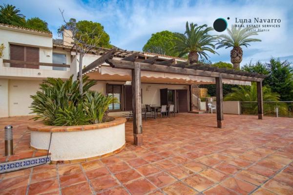 Casa independiente en calle Costa Azul