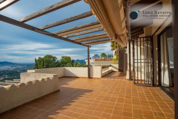 Casa independiente en calle Costa Azul