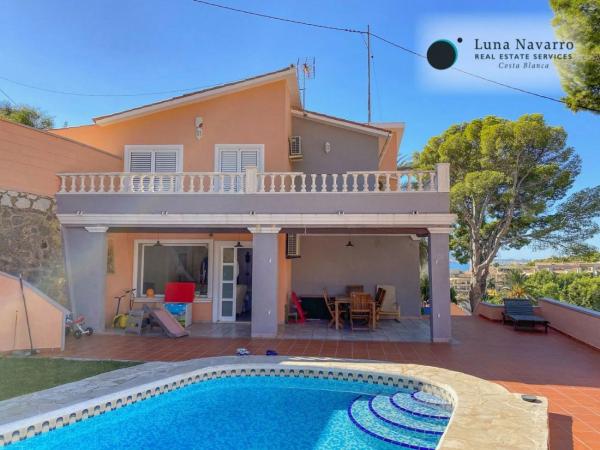 Casa independiente en calle Chambele