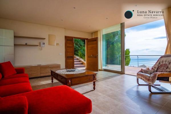 Casa independiente en calle Costa Azul