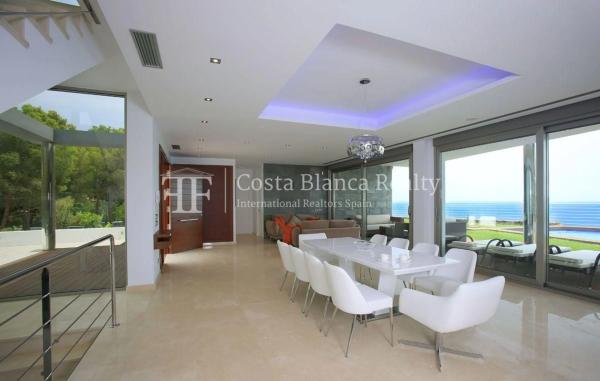 Casa independiente en calle Tort