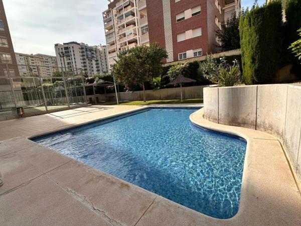 Piso en avenida Rosa dels Vents