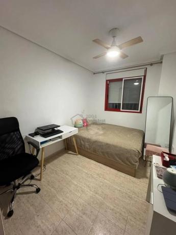 Piso en avenida Tellerola