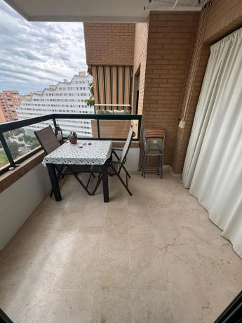 Piso en avenida Mestral