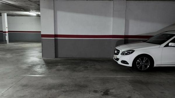 Piso en avenida Mestral