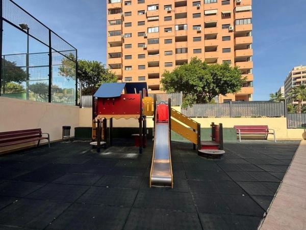 Piso en avenida Mestral