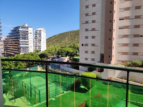 Piso en avenida Mestral, 5