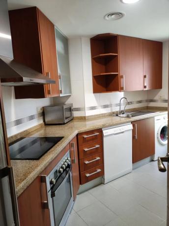 Piso en avenida Mestral, 5