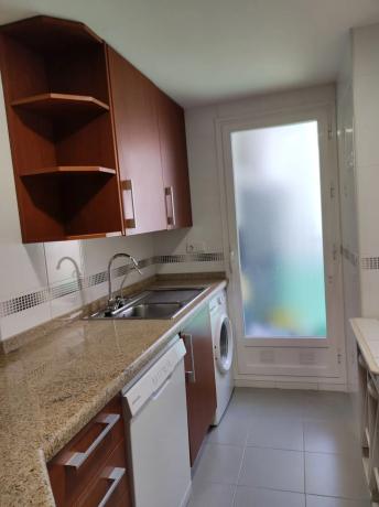 Piso en avenida Mestral, 5