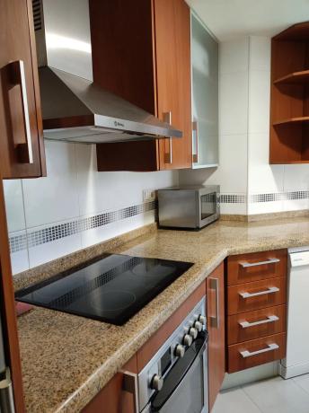 Piso en avenida Mestral, 5