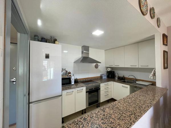 Piso en avenida Mestral, 6