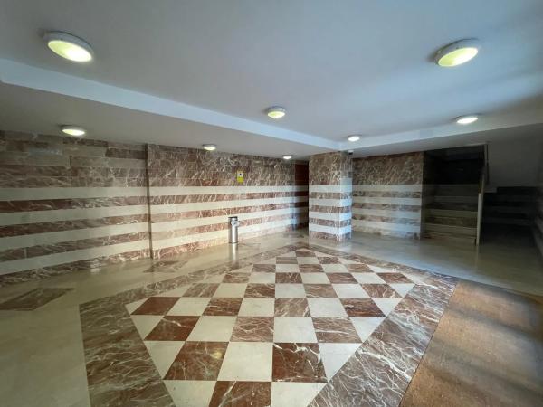 Piso en avenida Mestral, 6