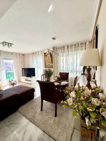 Piso en Barrio Las Azaleas - Alkadir