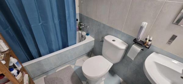 Piso en avenida Mestral