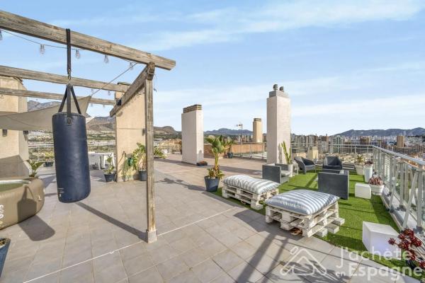 Ático en avenida Mestral