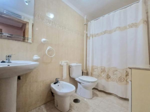 Piso en avenida Tellerola, 2