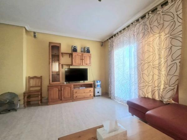 Piso en avenida Tellerola, 2