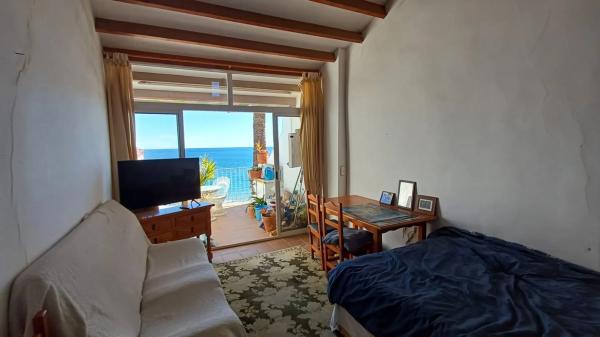 Chalet pareado en calle Pou