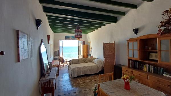 Chalet pareado en calle Pou