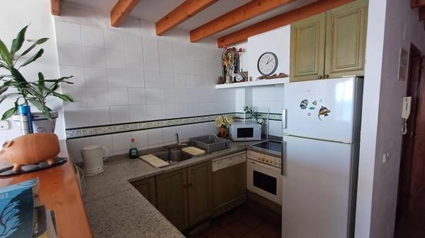 Chalet pareado en calle Pou