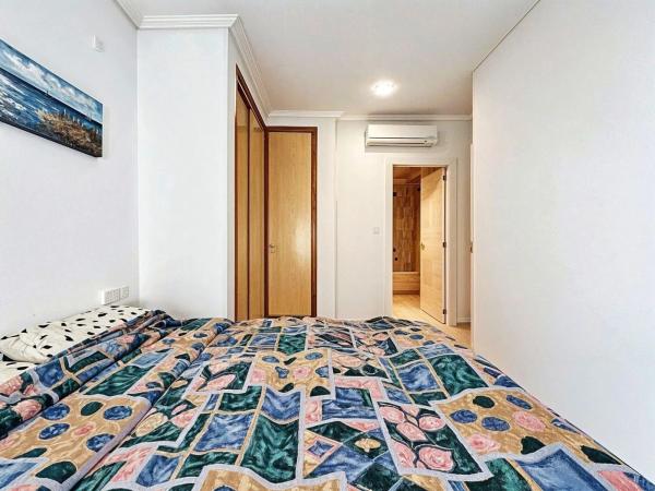 Piso en avenida Tellerola, 11