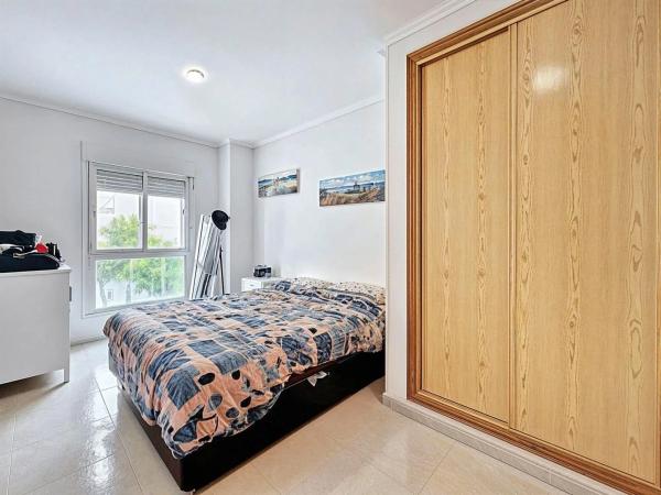 Piso en avenida Tellerola, 11