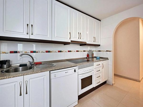 Piso en avenida Tellerola, 11