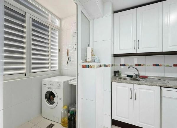 Piso en avenida Tellerola, 11