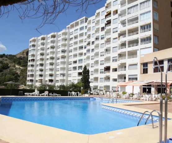 Estudio en calle Noruega, 12