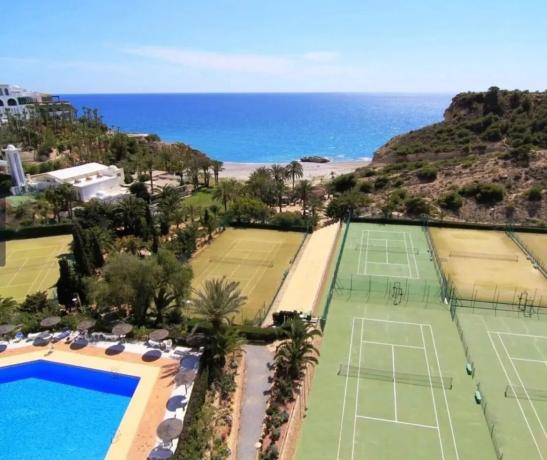 Estudio en calle Noruega, 12