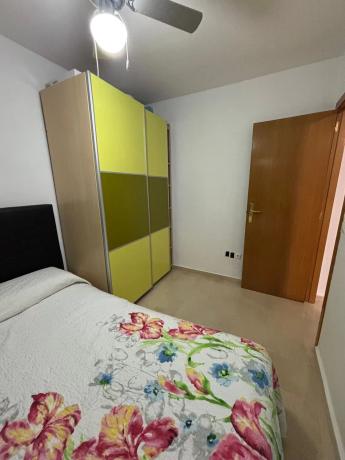 Piso en avenida Mestral, 2