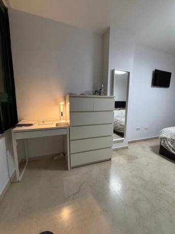 Piso en avenida Mestral, 2