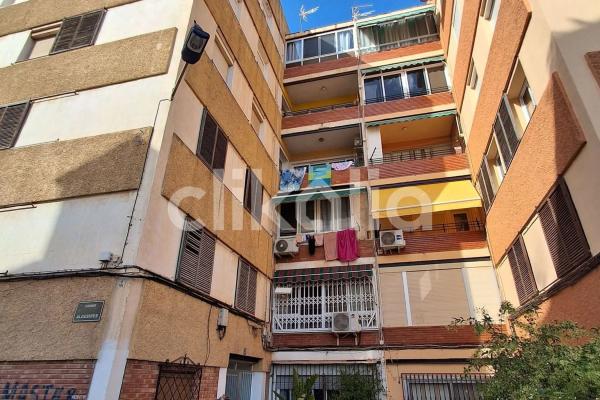 Piso en calle Algesires