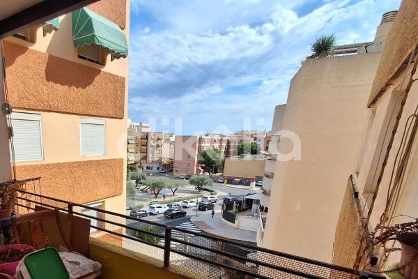 Piso en calle Algesires