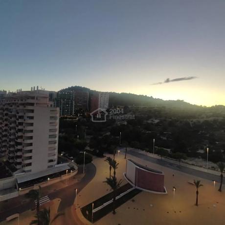 Piso en avenida Mestral