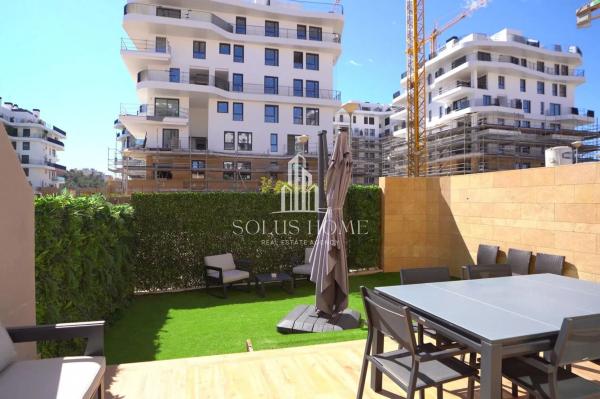 Chalet adosado en calle Edeta