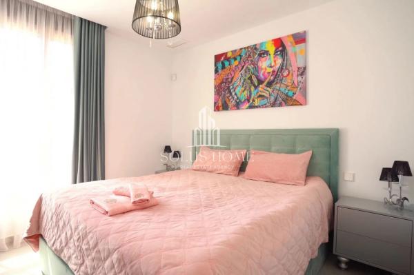 Chalet adosado en calle Edeta