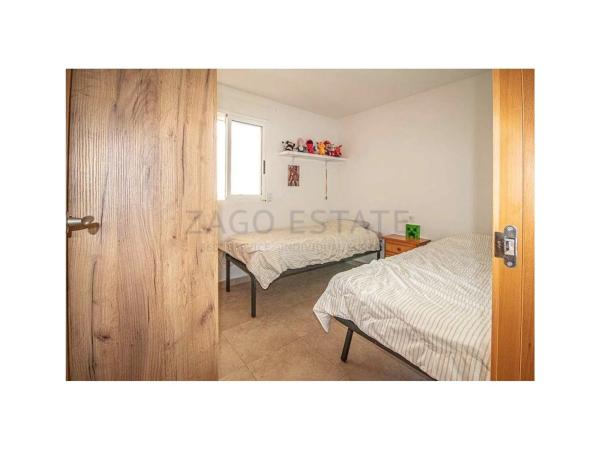 Piso en calle Beniardá, 19