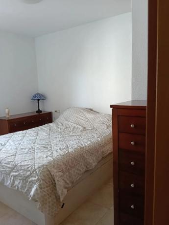 Piso en calle Beniardá, 4